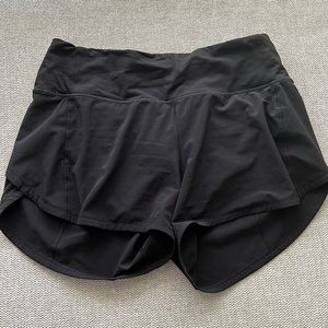 Lululemon speed up short (4 tall)
